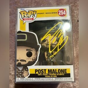 Post Malone Signed Funko pop 254 ! Beckett authenticated!